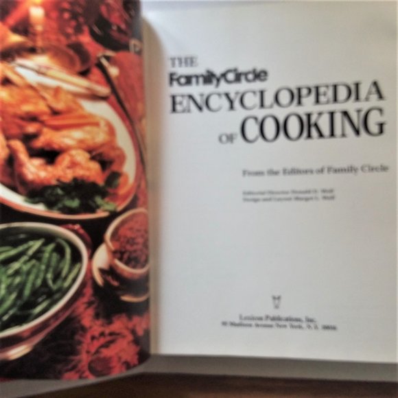 Cookbook The Family Circle Encyclopedia of Cooking 799pgs Recipes Food Holiday - Picture 4 of 10